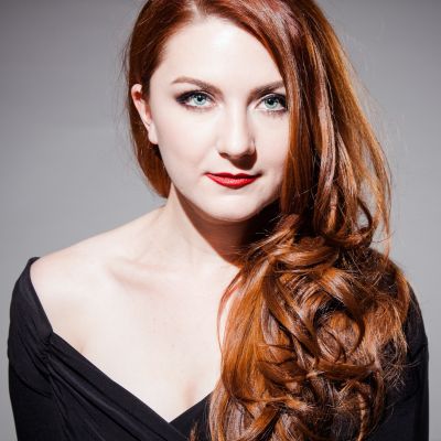 Sarah Tucker Sarah Tucker